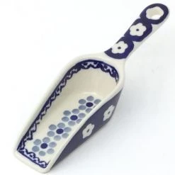 Janelle Imports Sugar Scoop In Simple Daisy