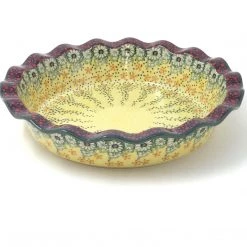 Janelle Imports Pie Baker In Cottage Decor