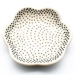 Janelle Imports Flower Plate In Black Elegance