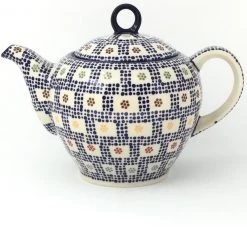 Janelle Imports Victorian Teapot 1.75 Qt In Modern Checkers