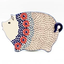 Janelle Imports Piggy Cutting Board In Red Zinnia