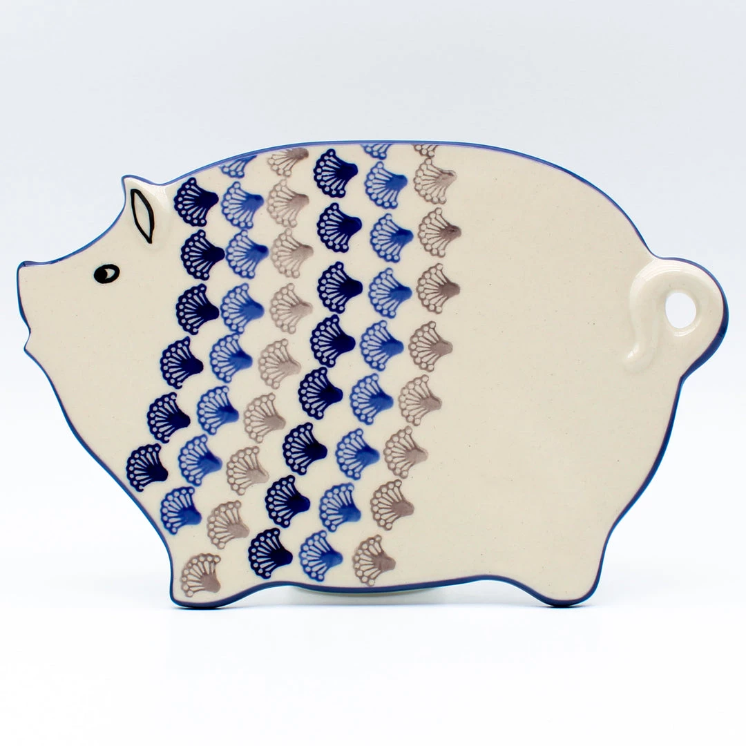 Janelle Imports Piggy Cutting Board In Seashells 3 Janelle Imports Piggy Cutting Board In Seashells