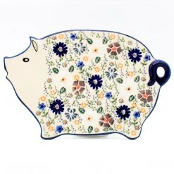 Janelle Imports Piggy Cutting Board In Morning Breeze