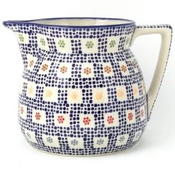 Janelle Imports Wide Pitcher 1.7 Qt In Modern Checkers