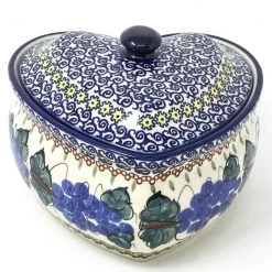 Janelle Imports Heart Covered Server 2 Qt In Grapevine